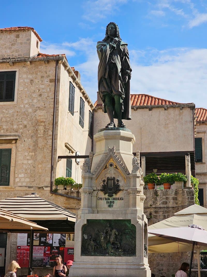 Gundulić Square Market
