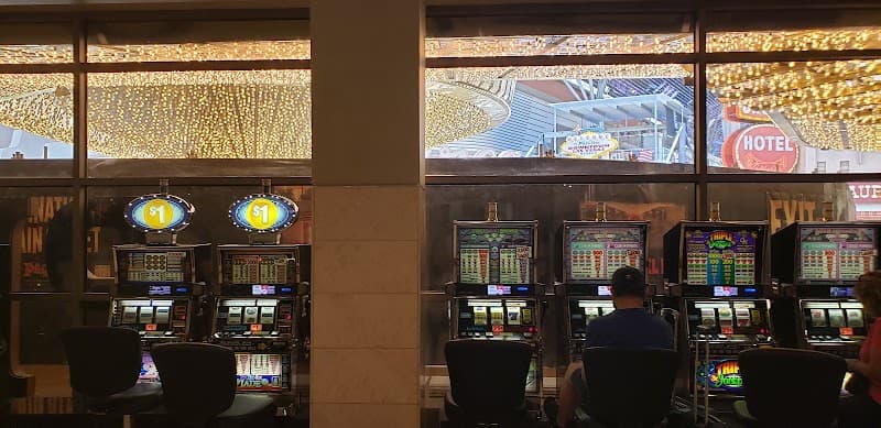 Vegas Adventure: Desert Thrills & Neon Nights