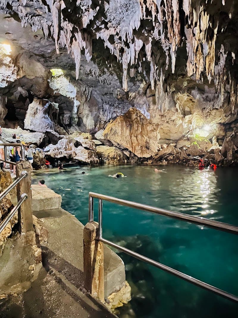 Hinagdanan Cave