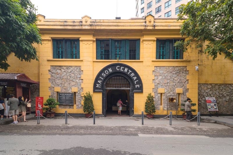 Hoa Lo Prison