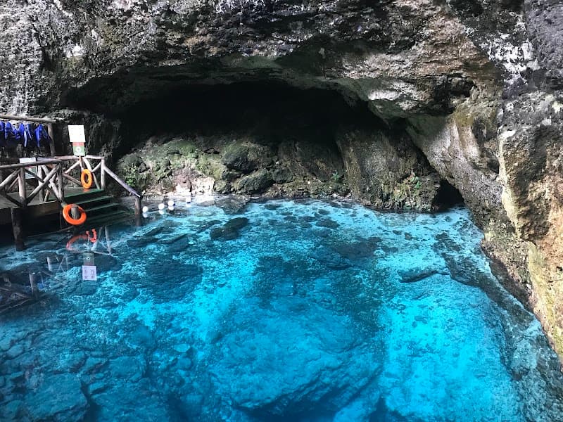 Hoyo Azul Cenote