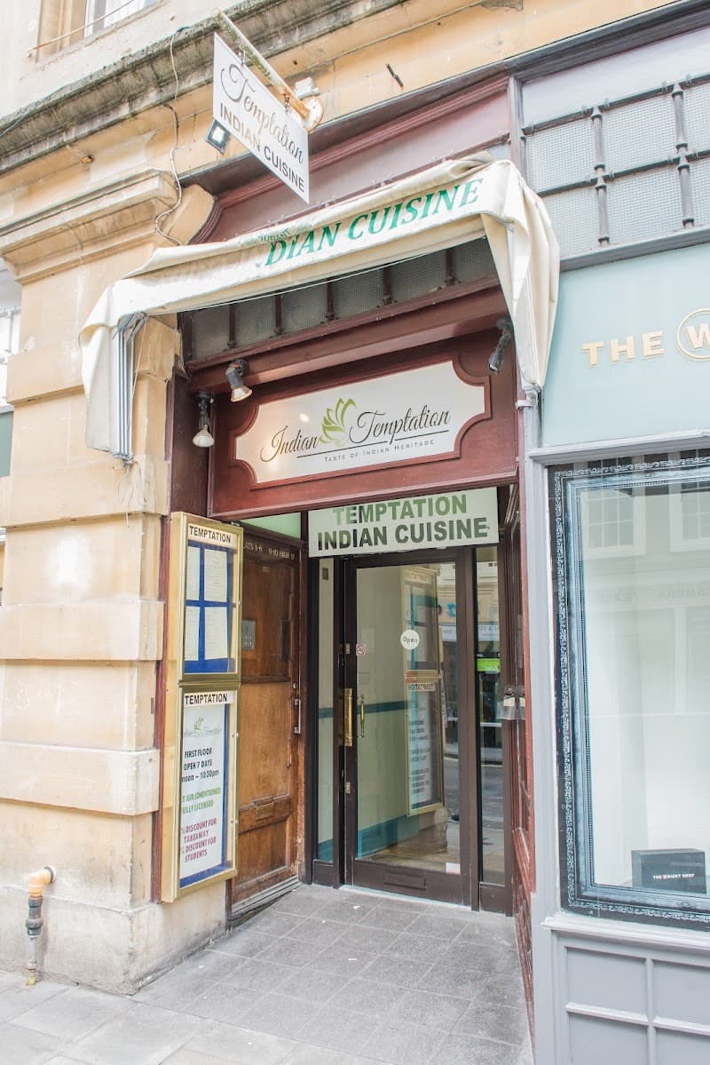 Steamy Springs & Green Escapes in Romantic Bath