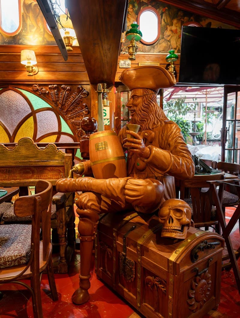 Indio Feliz Restaurant Bistro