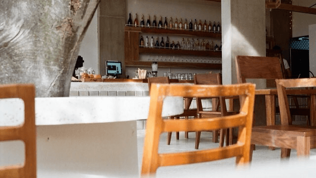Infiniti Cafe & Lounge (Vegetarian-Friendly Dinner)