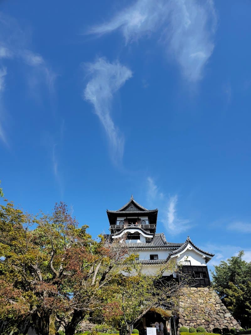 Inuyama Castle & Jokamachi Old Town (Self-Guided)