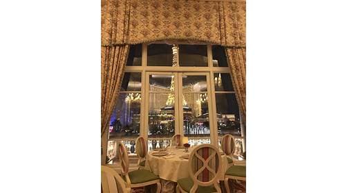 Elegant Vegas: Culinary Delights & Strip Elegance