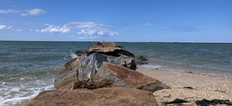 Jetties Beach