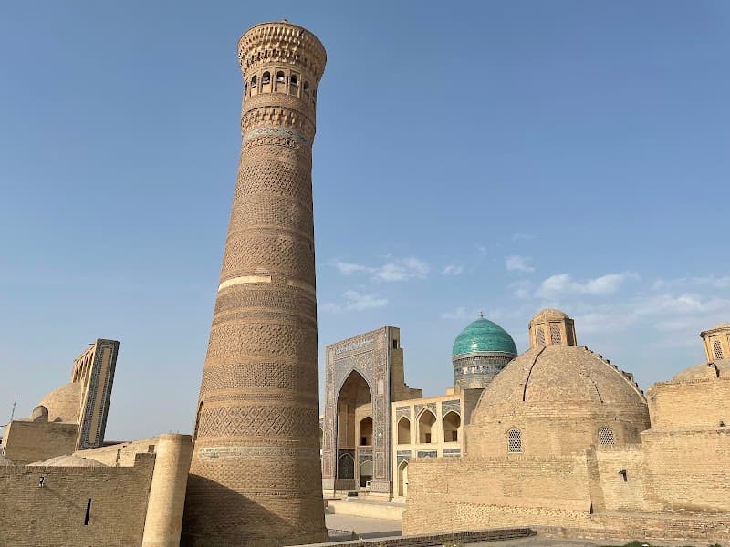 Kalyan Minaret & Poi Kalyan Complex