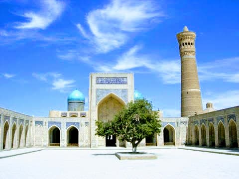 Kalyan Mosque and Minaret
