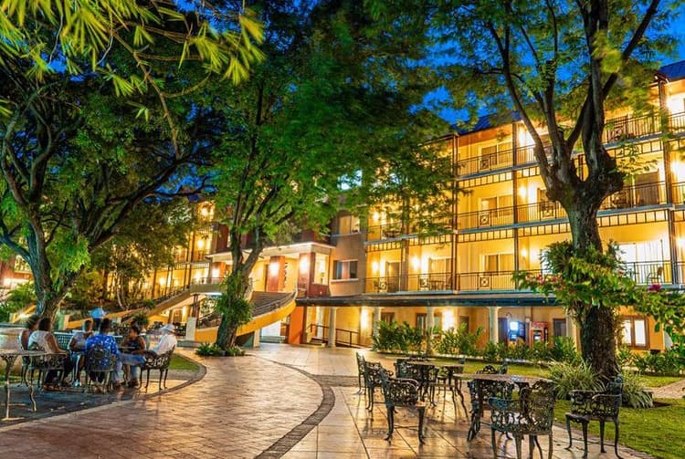 Karibe Hotel Bistro