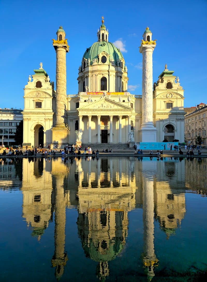Karlskirche & Karlsplatz