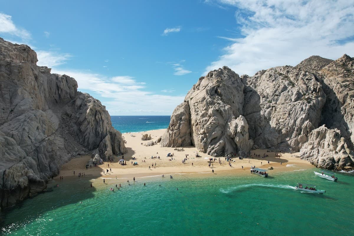 Kayak to El Arco & Lovers Beach