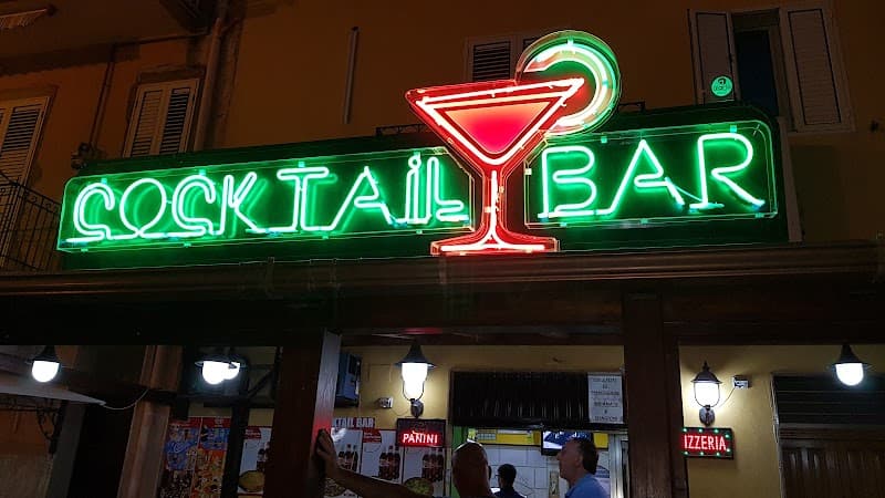 Kentia Cocktail Bar