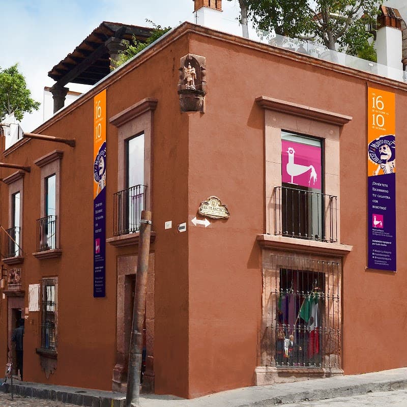 La Esquina: Museo del Juguete Popular Mexicano