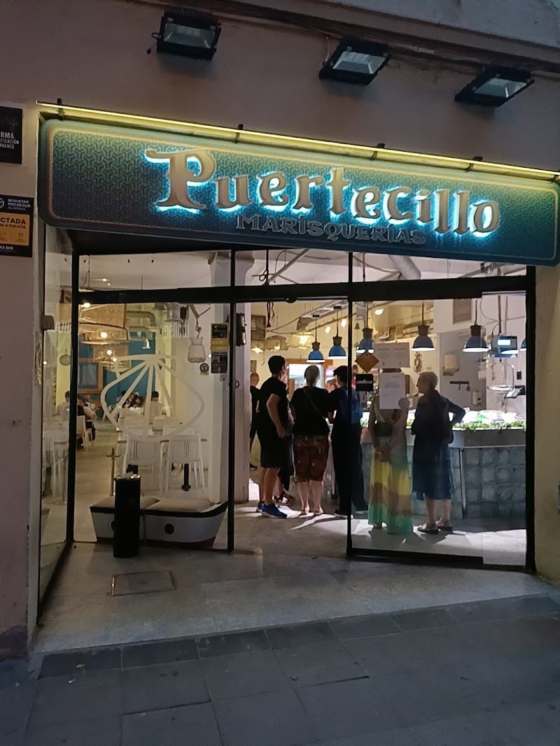 Barcelona Adventure: Gaudí, History & Peaks