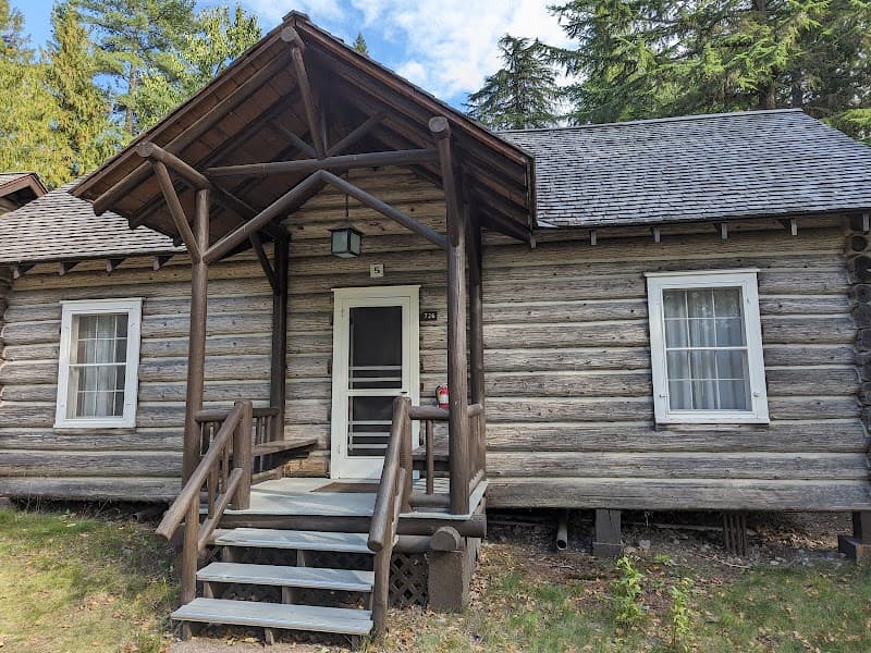 Lake McDonald Lodge and Lakeshore