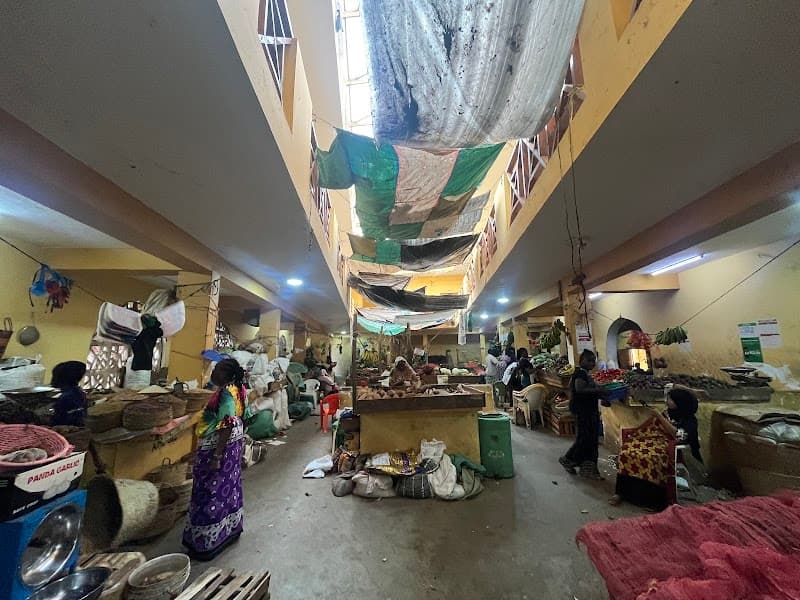 Lamu Market & Spice Browsing