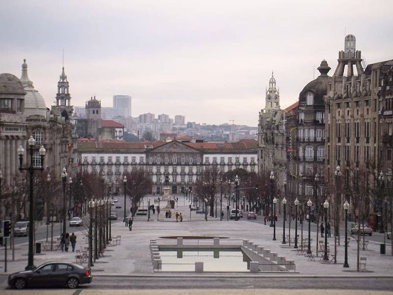 Avenida dos Aliados & Imperial McDonald’s