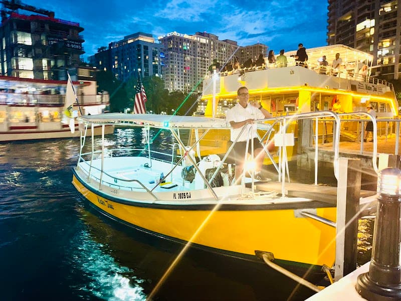 LauderGO! Water Trolley & Riverwalk Stroll