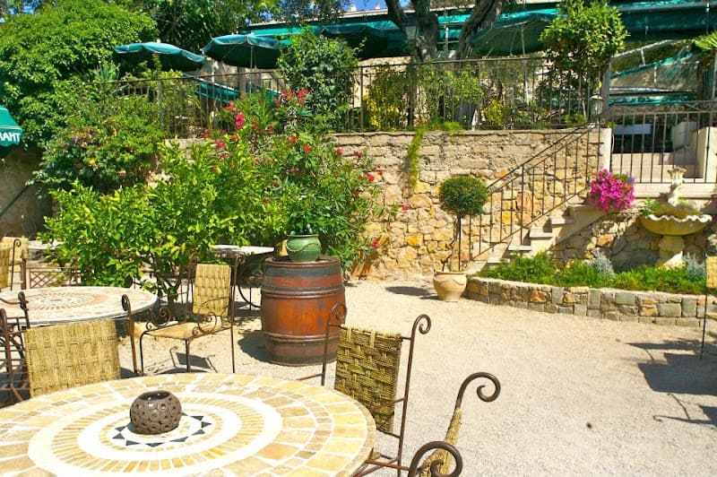 Le Tube Restaurant Cannes
