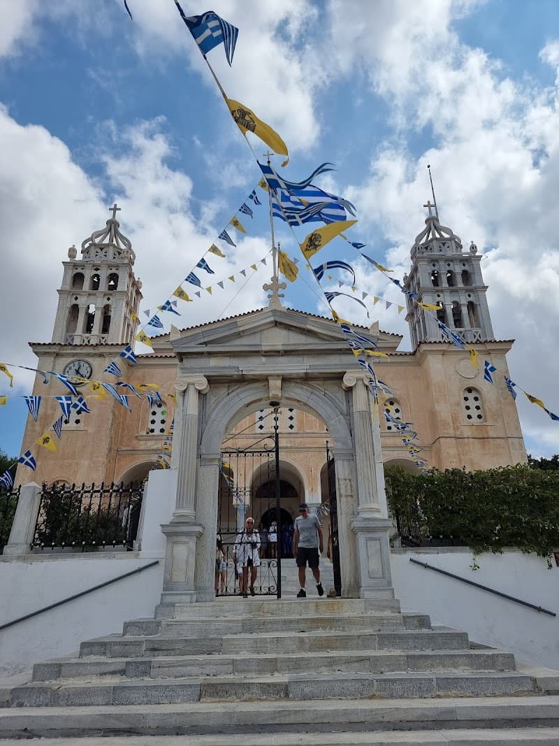 Lefkes Village Stroll