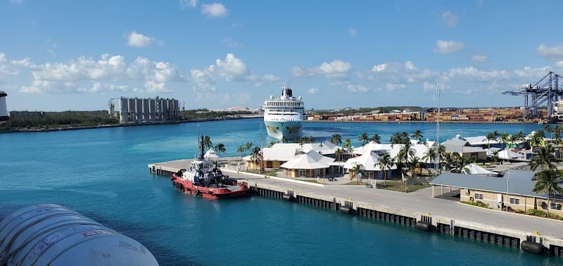 Lighthouse Pointe at Grand Lucayan