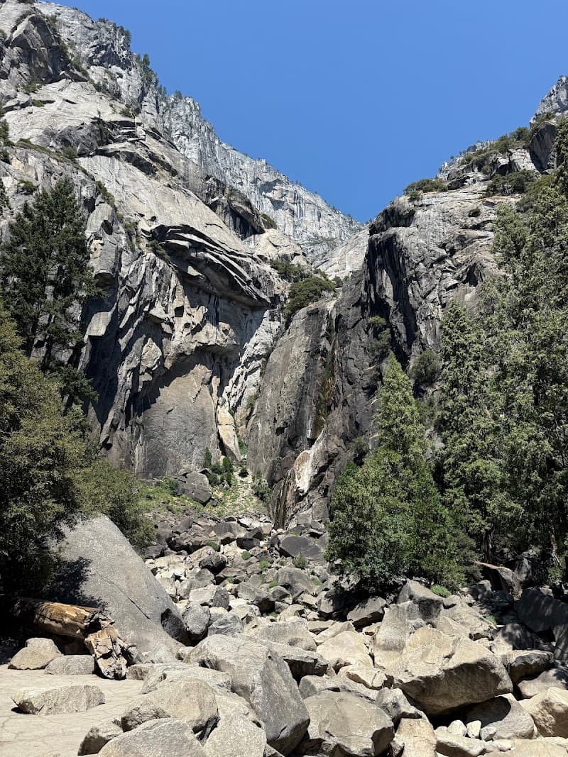 Lower Yosemite Fall Trail