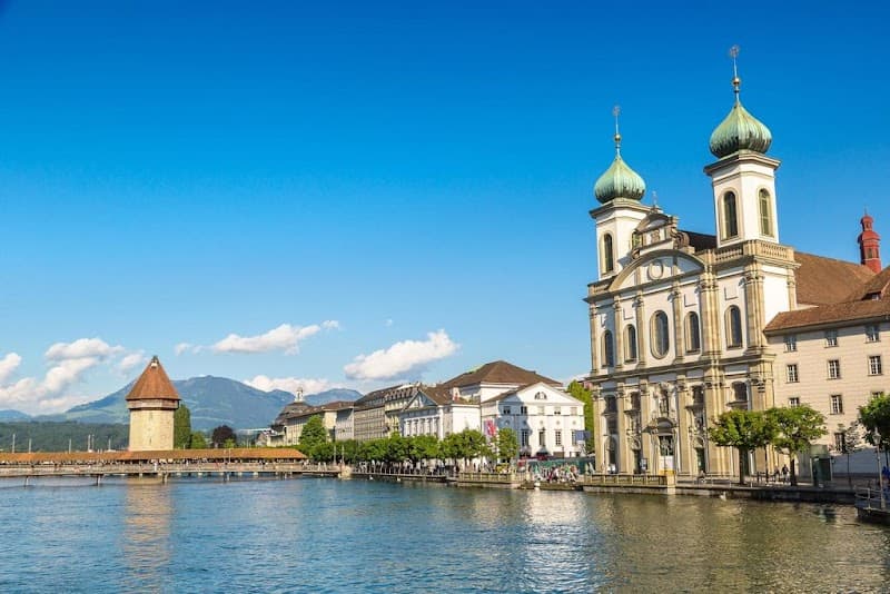 Lucerne Old Town & Chapel Bridge Walk