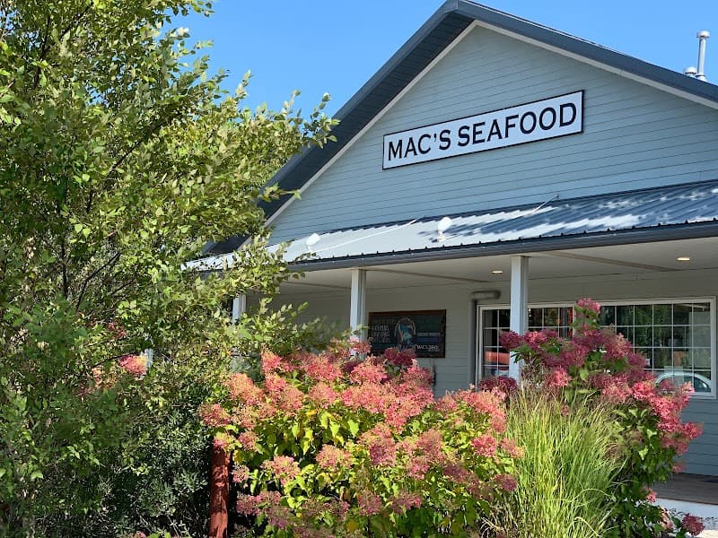 Mac's Market