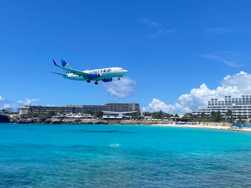Maho Beach Plane Watching