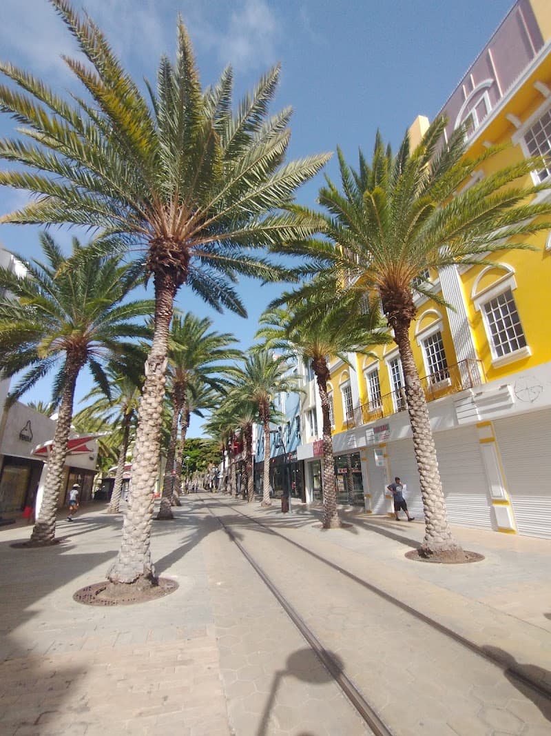 Main Street & Street Market