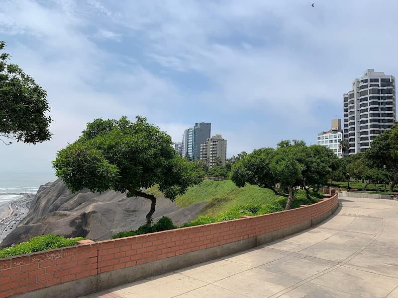 Malecón de Miraflores Cliffside Walk