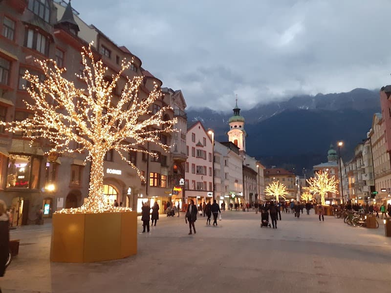 Maria-Theresien-Strasse