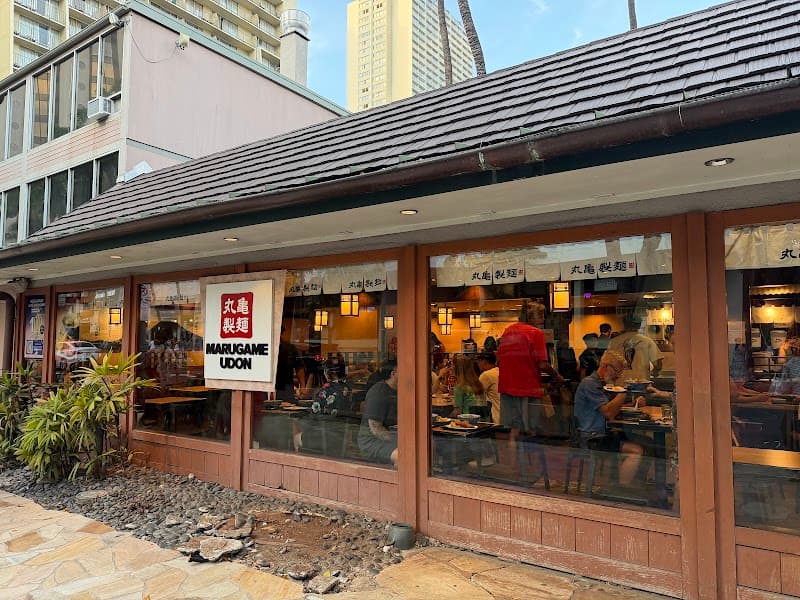 Romantic Waikiki Relaxation Day in Honolulu