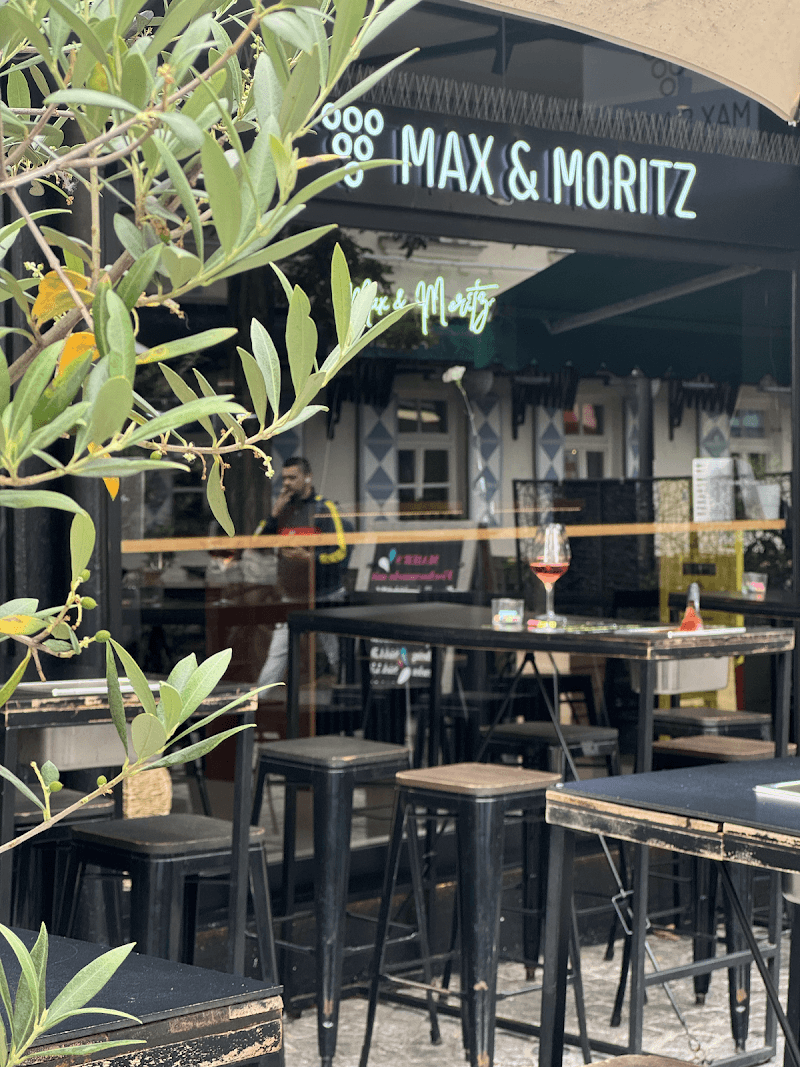 Max & Moritz Wine Bar