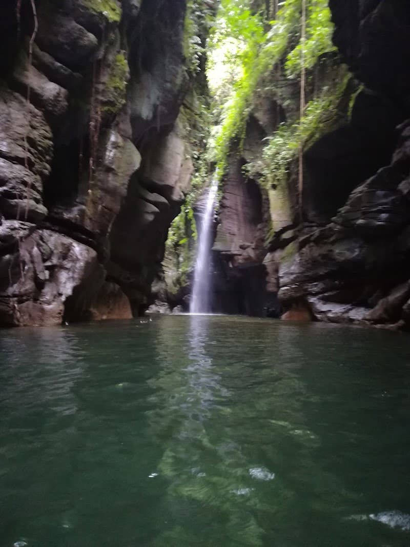 Millennium Cave Full-Day Adventure