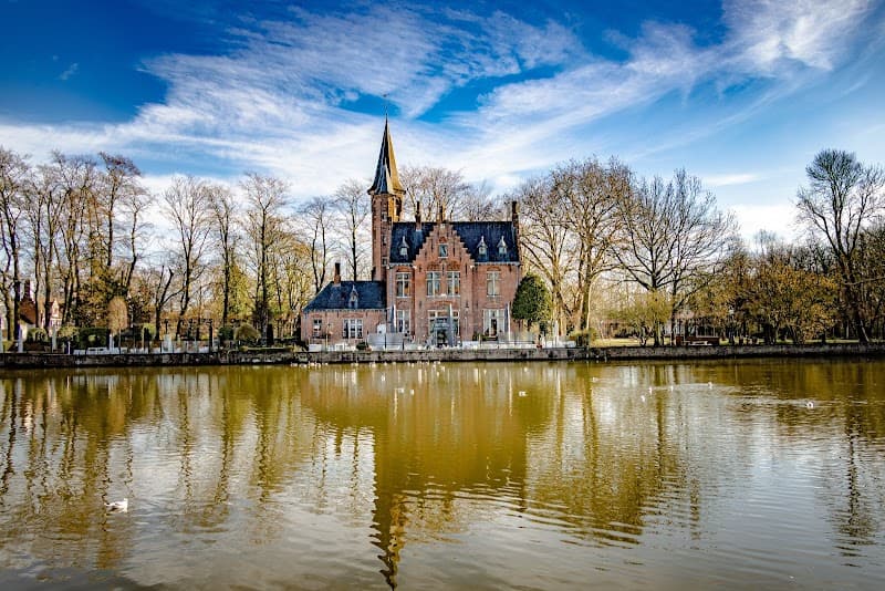 Minnewater Park & Lake of Love