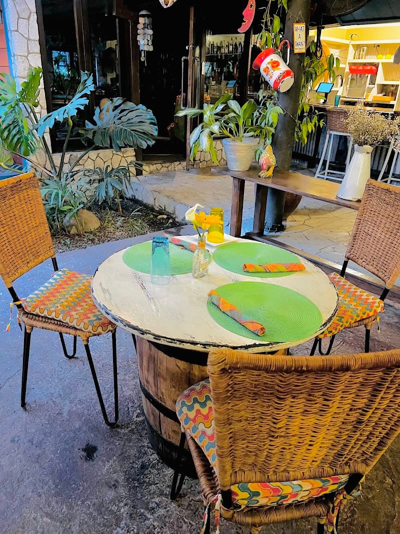 Seven Sunny Days in Ochi: Waterfalls, Beaches & Beats