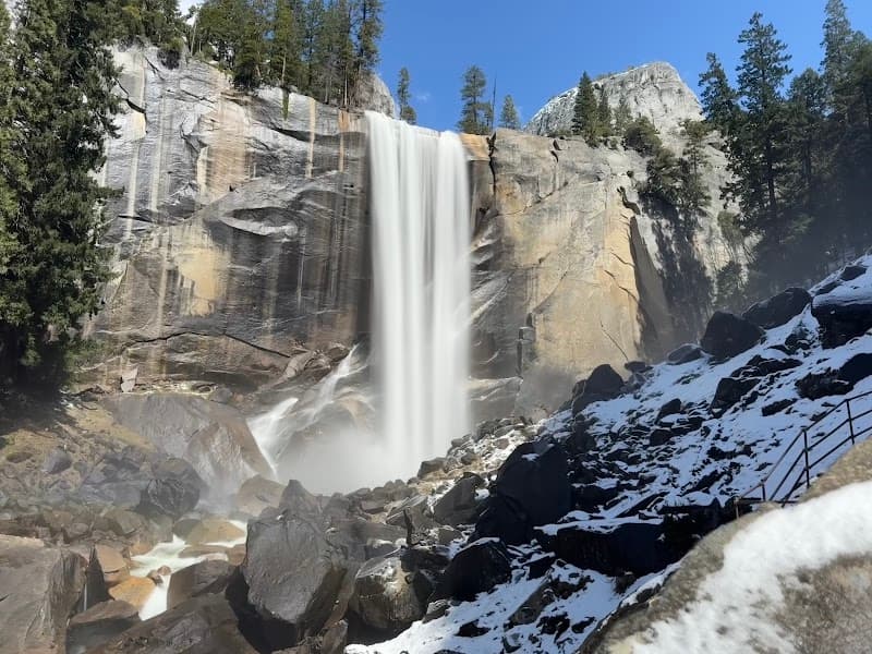 Mist Trail to Vernal Fall Footbridge