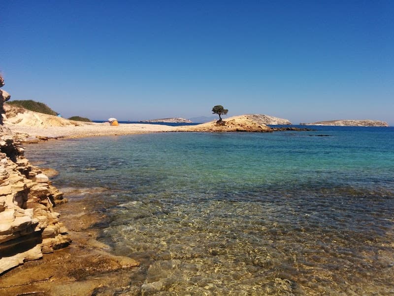 Monodendri Beach & Trail