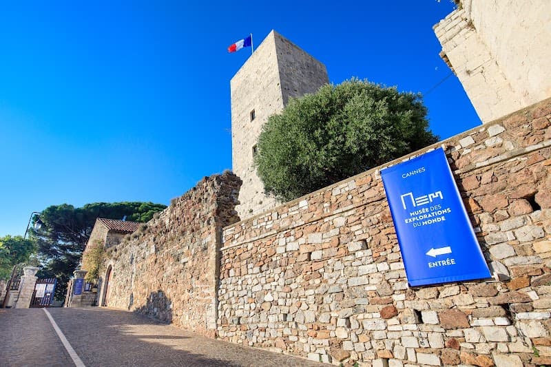Musée de la Castre & Hilltop Viewpoint