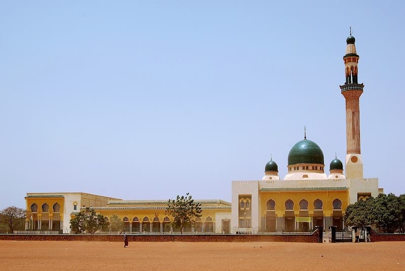 Niamey Grand Mosque (Exterior & Surroundings)