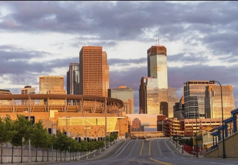 North Loop Nightlife Lounge Hop