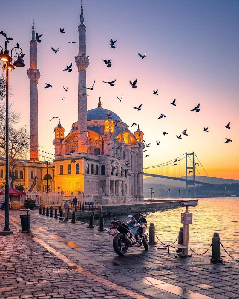 Ortakoy Nightlife Stroll