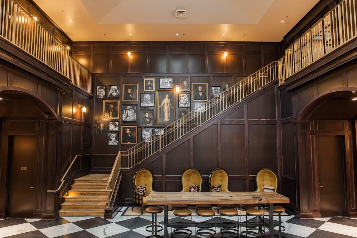 Oxford Exchange Cafe