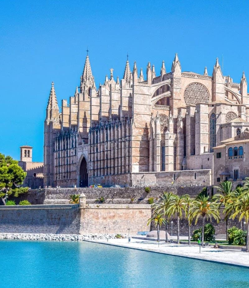 Palma Cathedral (La Seu) & Parc de la Mar