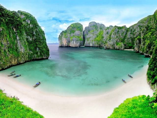Phi Phi Teaser Boat