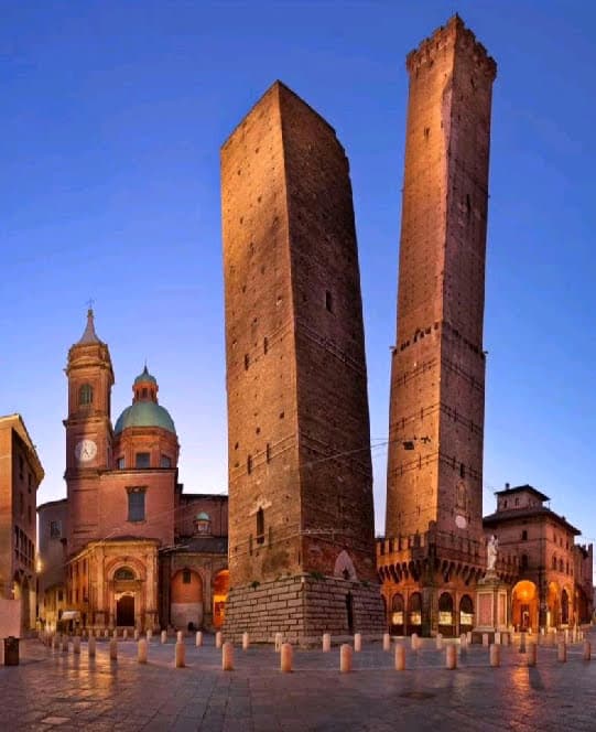 Piazza Maggiore & Due Torri