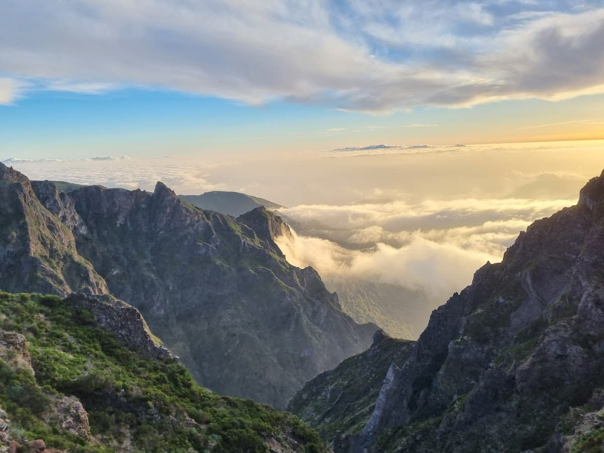 Pico do Arieiro Sunrise Hike