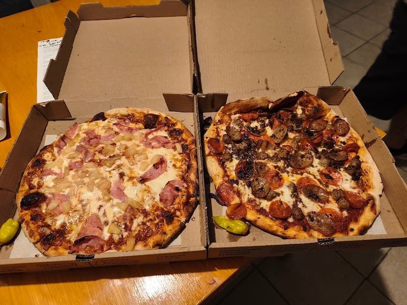 Pizza Pizza TCI
